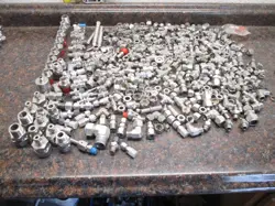 LARGE LOT PARKER SWAGELOK STAINLESS STEEL TUBE FITTINGS PARTS & PIECES 35LBS