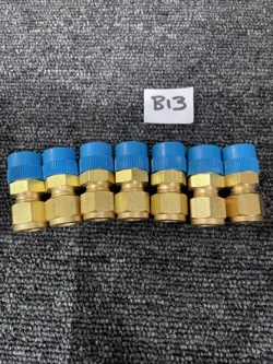(7) SWAGELOK B-600-1-6 BRASS 3/8