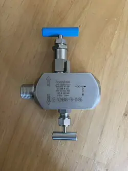BLEED VALVE SS-V2NBM8-F8-11486