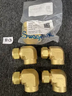 (5) SWAGELOK B-1210-8-12 3/4 TUBE X 3/4 FNPT BRASS FEMALE ELBOW FITTING