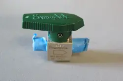 SWAGELOK QUARTER TURN PLUG VALVE SS4P4T