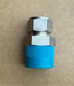 TUBE FITTING SS-1210-1-16