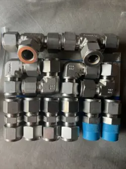 STAINLESS STEEL FITTINGS.