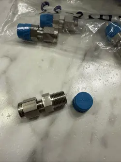 SWAGELOK SS-200-1-2 STAINLESS STEEL TUBE FITTING 1/8