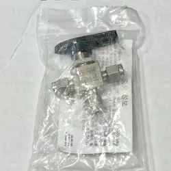 SWAGELOK M 41XTS2 1-PIECE 40G 3-WAY BALL VALVE BRAND NEW