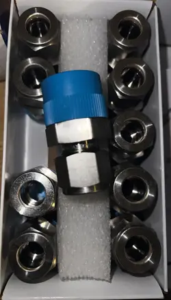 SWAGELOK SS-810-1-12 FITTING