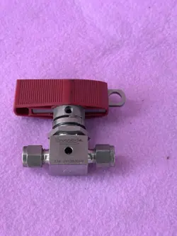 SWAGELOK SS-43GVS4-LL-RD BALL VALVE