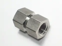 PIPE COUPLING SWAGELOK