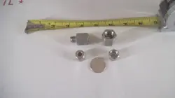 QTY OF 2 SWAGELOK STAINLESS SS-400-7-4 FITTINGS, 1/4 TUBE X 1/4 FEMALE NPT, USED