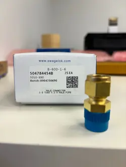 CONNECTOR3/8 TUBE 3/8