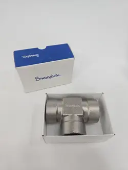 1 PC SWAGELOK SS-16-T STAINLESS 1 INCH FEMALE TEE PIPE FITTING