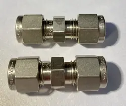 SWAGELOK STAINLESS STEEL UNION FITTING, 1/4