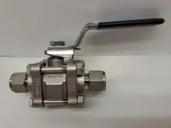 SWAGELOK CF3M SS-63TS8 BALL VALVE  NEW