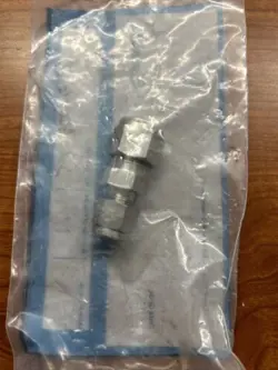 NEW SWAGELOK SS-CHS8-1 CHECK VALVE 1 PSI