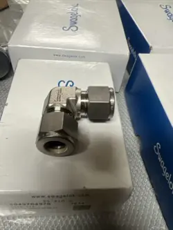 SWAGELOK STAINLESS STEEL ELBOW FITTING,  1/2
