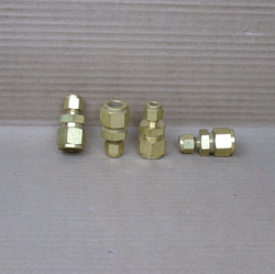 NEW LOT OF 4 SWAGELOK BRASS REDUCE UNION 1/2