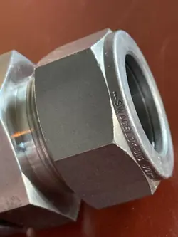 SS-1610-61 STAINLESS STEEL