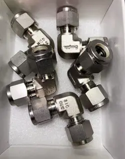 1PC SWAGELOK SS-600-9 CARD PIPE JOINT