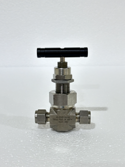 SWAGELOK M-6NBS6 SEVERE SERVICE UNION BONNET NEEDLE VALVE 3/8