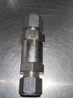 PARKER 8Z-C6L-1-SS INSTRUMENTATION CHECK VALVE SWAGELOK VALVES