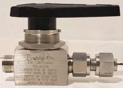 SWAGELOK SS-45S8 2500 PSI 1/2