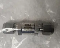 NEW SWAGELOK SS-4C-1/3 STAINLESS POPPET CHECK VALVE 1/3 PSI CRACKING PRESSURE