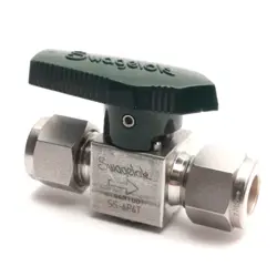 SWAGELOK SS-6P4T BALL & QUARTER TURN INSTRUMENT PLUG VALVE, 3/8