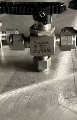 NEW SWAGELOK SS-43GXS4 STAINLESS STEEL 316  VALVE. MAKE OFFER$??