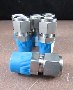 SS STRAIGHT CONNECTOR