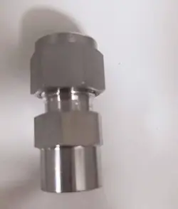 1PC SWAGELOK SS-600-6-6W CARD PIPE JOINT