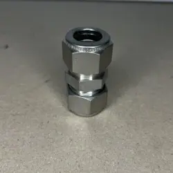 SWAGELOK STAINLESS STEEL UNION FITTING,  5/8