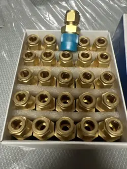 1SWAGELOK BRASS CONNECTOR FITTING, 3/8