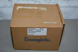 ^ BOX (QTY 5) SWAGELOK SS-3200-1-32 W TUBE FITTING MALE CONNECTOR 2X 2 #X2917