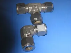 SWAGELOK   STAINLESS STEEL    FITTINGS     1/2