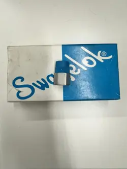SWAGELOK  SS-6-RB-4  OPEN BOX 3/8 REDUCING BUSHING