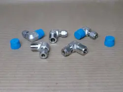 NEW LOT OF 5 PARKER/SWAGELOK 1/4'' TUBE OD COMPRESSION FITTED 90 ELBOW