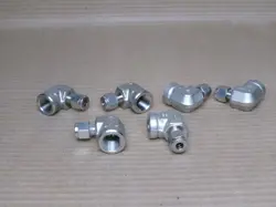 NEW LOT OF 6 SWAGELOK 1/4