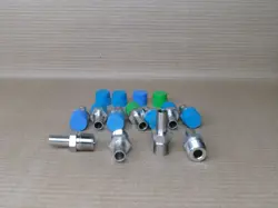 OPENING TO 1/2
