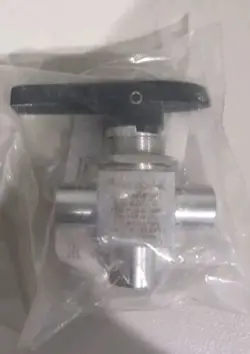 SWAGELOK 3-WAY BALL VALVE SS-44XF4 1/4
