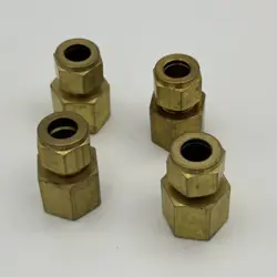 NEW (QTY 4) SWAGELOK BRASS CONNECTOR 1/2 TUBE OD X 1/2 NPT FEMALE