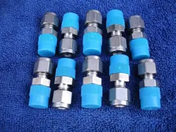 10 NEW SWAGELOK SS-400-1-4 MALE STRAIGHT CONNECTOR 1/4