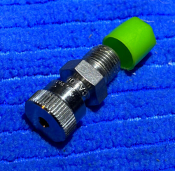 SWAGELOK SS-2-UT-1-2 STAINLESS STEEL ULTRA-TORR VACUUM FITTING.  FREE SHIPPING.