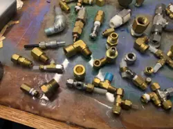 USED SWAGELOK FITTING