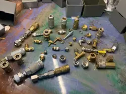 AIR QUICK FITTING SWAGELOK FITTINGS LOT ALL USED