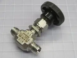 SWAGELOK SS-1RS4 STAINLESS STEEL INTEGRAL BONNET NEEDLE VALVE T209166