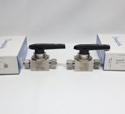 LOT OF 2 SWAGELOK STAINLESS STEEL 1/2