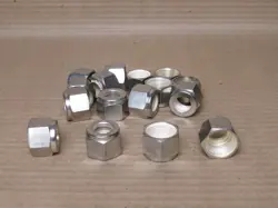 LOT OF 16 PARKER/SWAGELOK STAINLESS 1/2