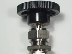 1- SWAGELOK STAINLESS STEEL INTEGRAL BONNET NEEDLE VALVE, 3/8