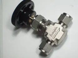 NEEDLE VALVE