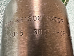 WHITEY DOUBLE ENDED 150CC SS SAMPLE CYLINDER & NUPRO SS-4H2 BELLOWS VALVES